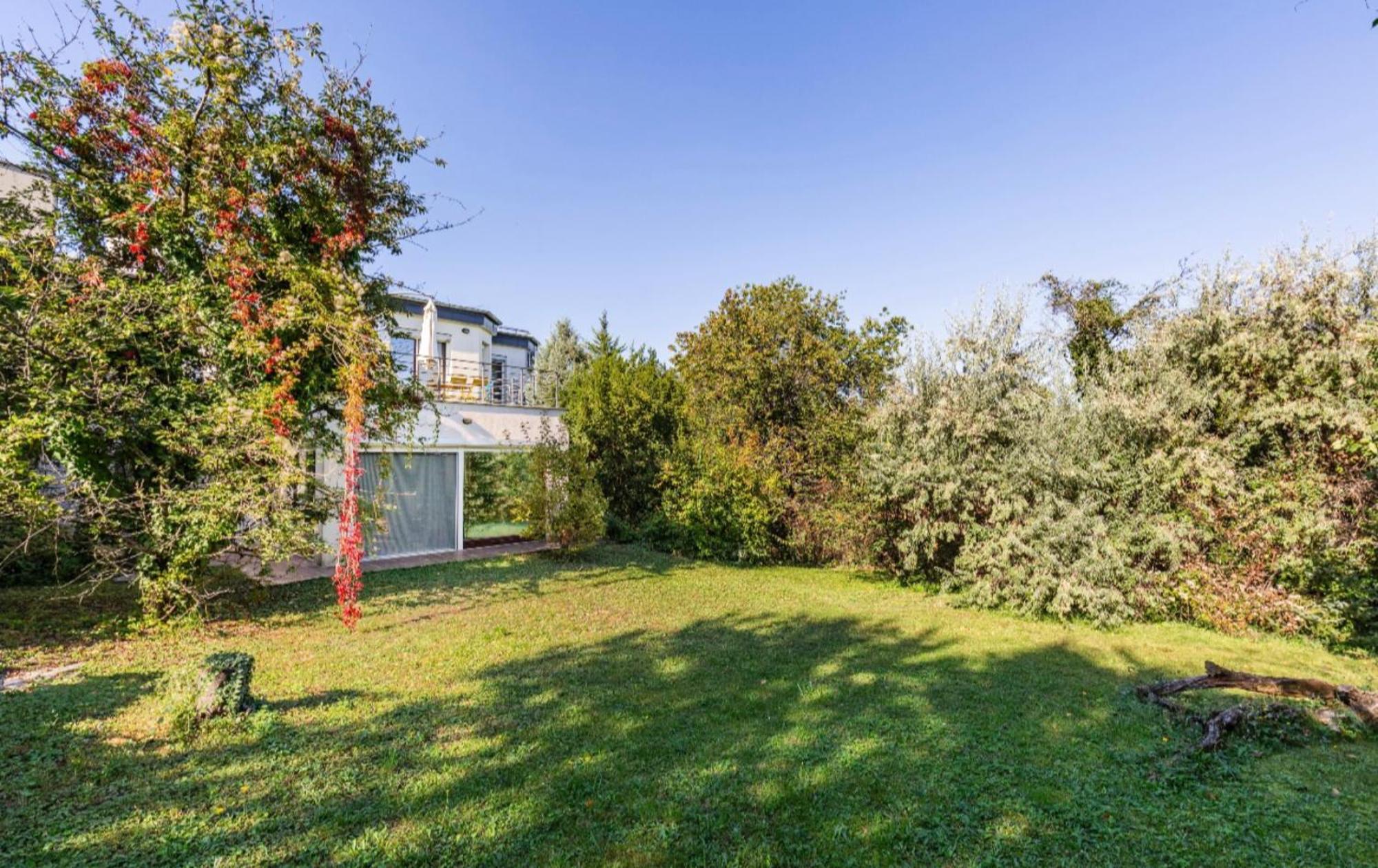 Maharaja Mountain Palace With Free Privat Parking And Garden Budapest Exterior foto