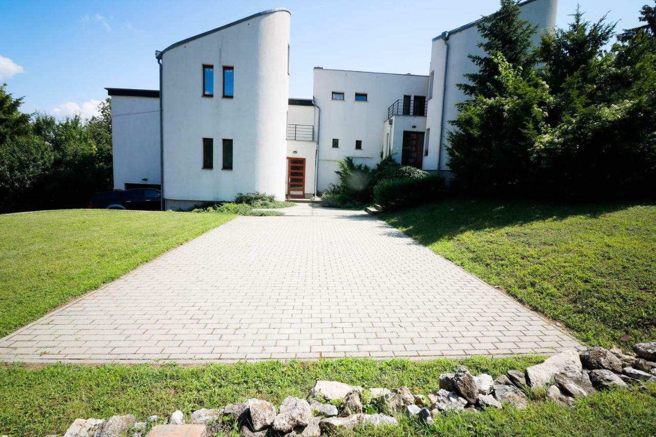 Maharaja Mountain Palace With Free Privat Parking And Garden Budapest Exterior foto